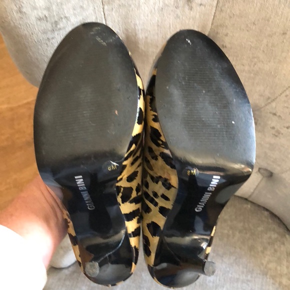 Gianni Bini Patent Leopard Print Heels - Picture 5 of 9
